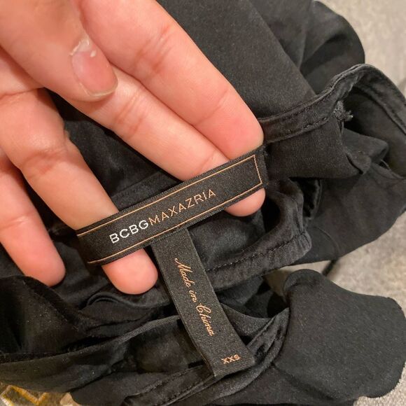 BCBG BLACK blouse - Picture 5 of 5